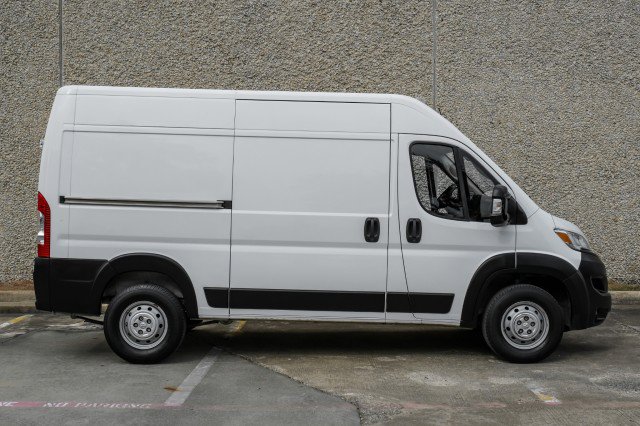 Used 2023 RAM ProMaster 2500 image 9