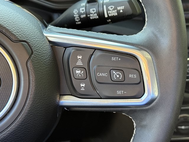 Certified 2025 Jeep Wrangler Unlimited Sahara w/ Safety Group AWD/4WD image 23