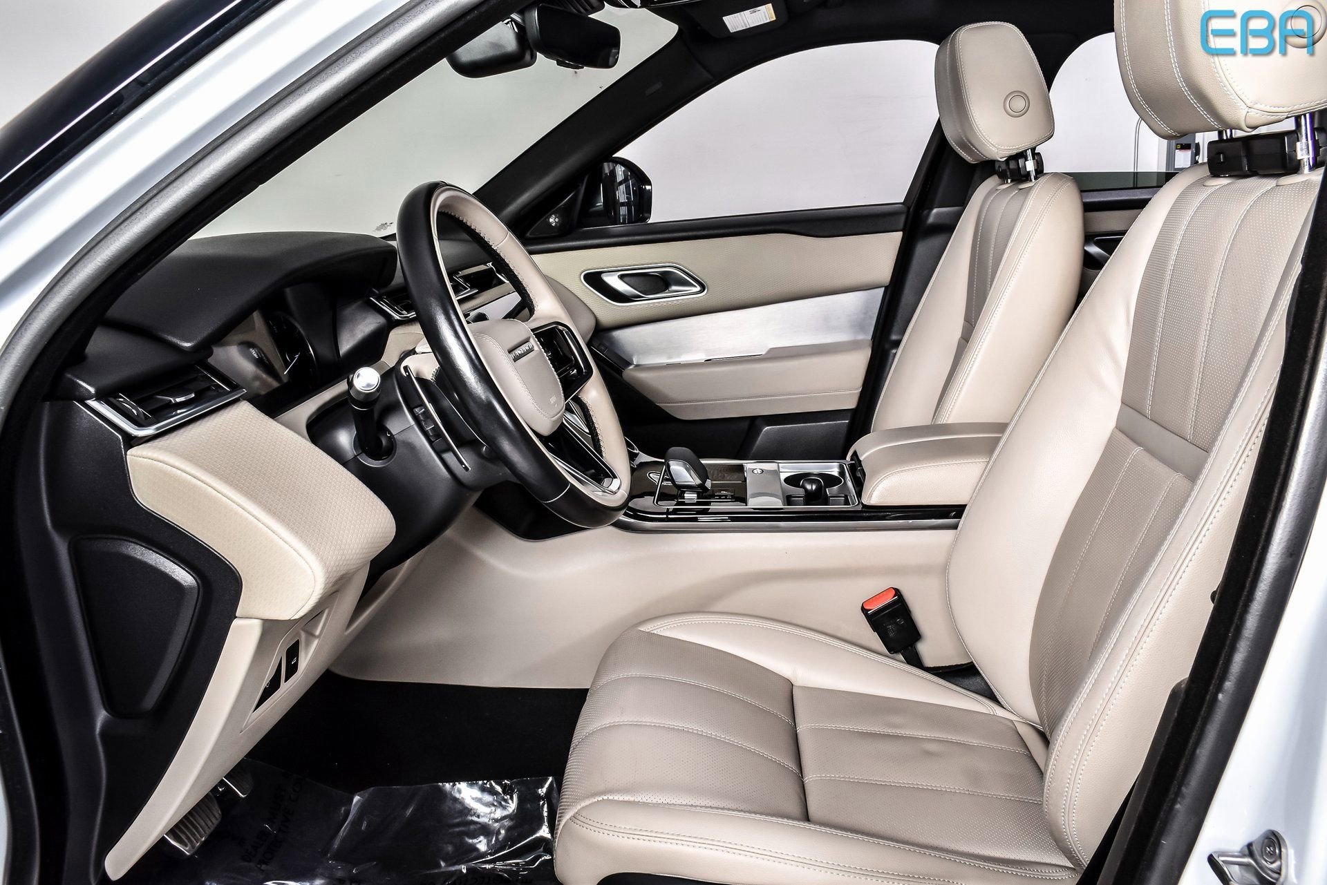 Used 2021 Land Rover Range Rover Velar R-Dynamic S AWD/4WD image 16