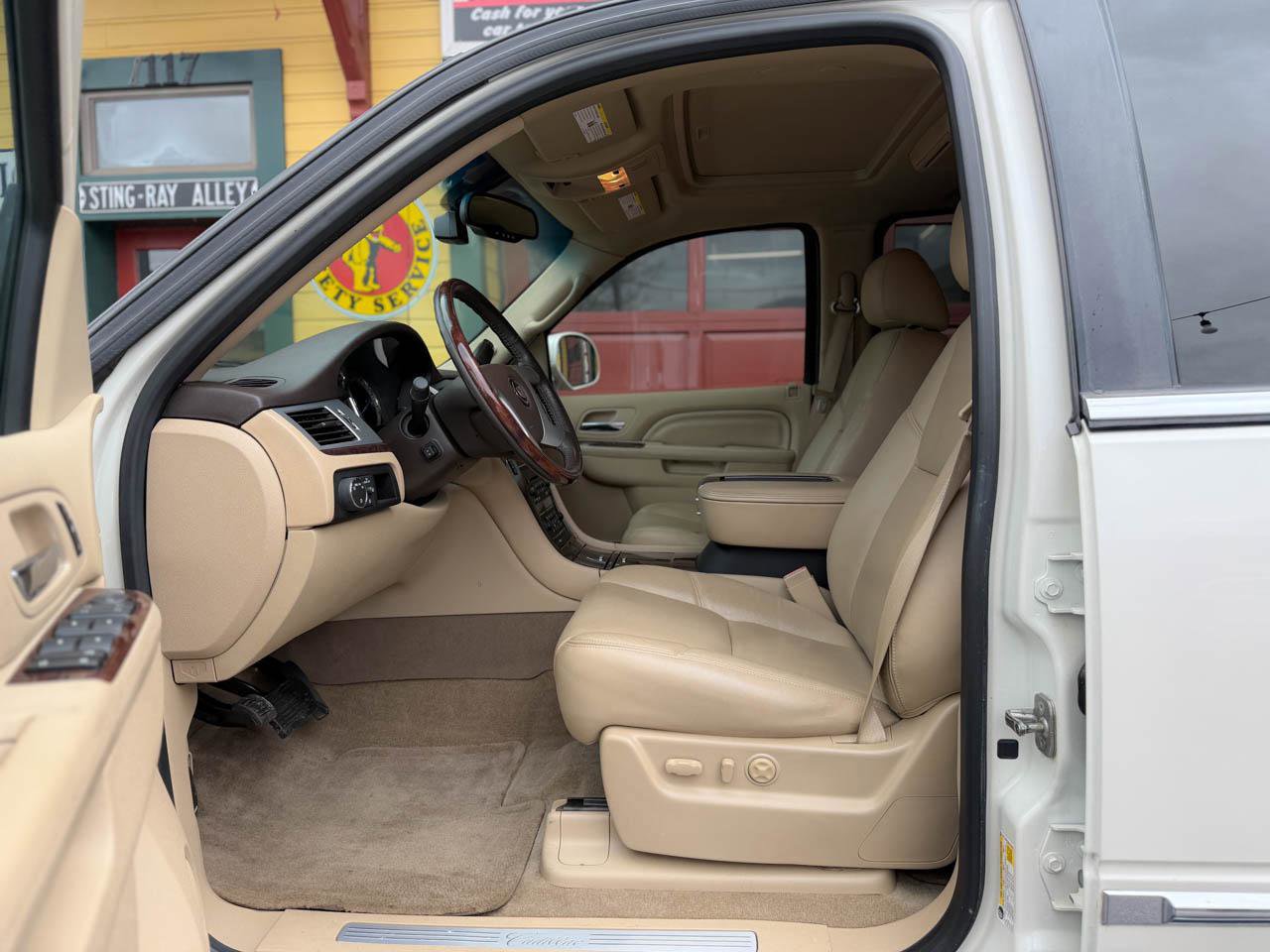 Used 2013 Cadillac Escalade EXT Luxury image 14