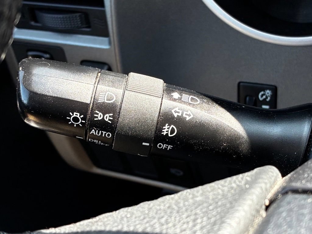Used 2017 Toyota Sequoia SR5 AWD/4WD image 17