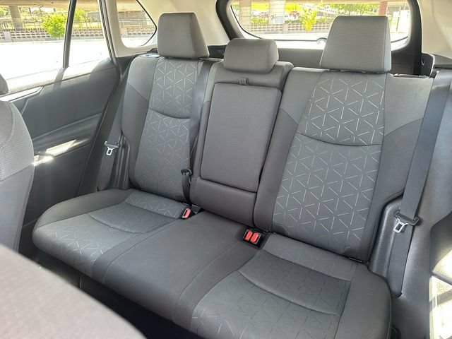 Used 2022 Toyota RAV4 XLE w/ XLE Grade Weather Package AWD/4WD image 25