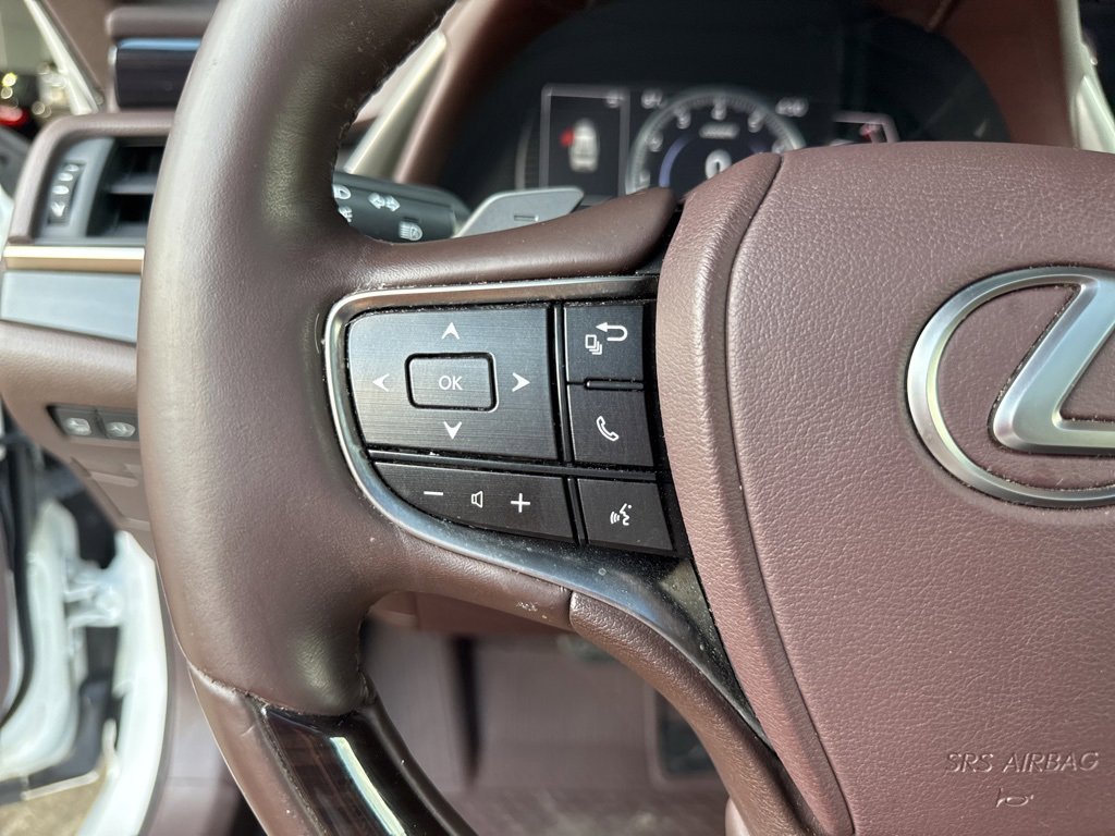 Used 2020 Lexus ES 350 Ultra Luxury image 30