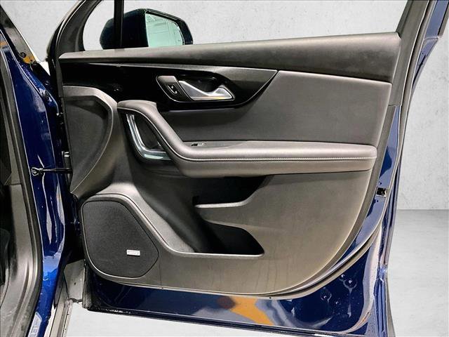 Used 2023 Chevrolet Blazer Premier FWD image 19
