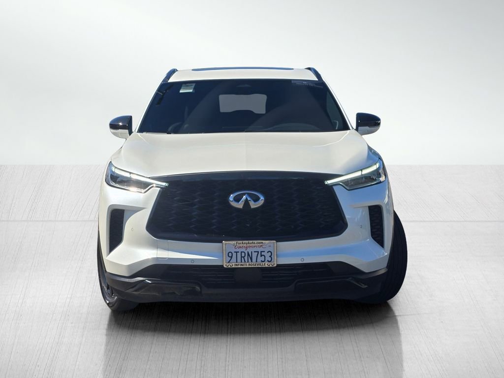 Certified 2025 INFINITI QX60 Luxe w/ Black Edition image 2