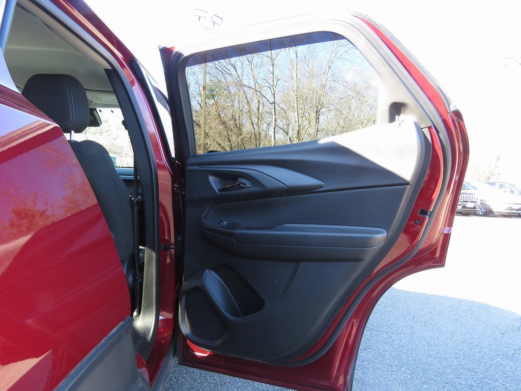 Used 2024 Chevrolet TrailBlazer LT w/ Driver Confidence Package image 16
