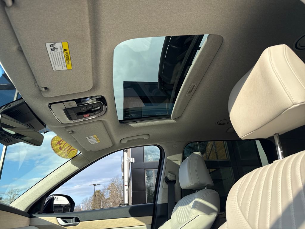 Used 2024 Hyundai Palisade Limited image 17
