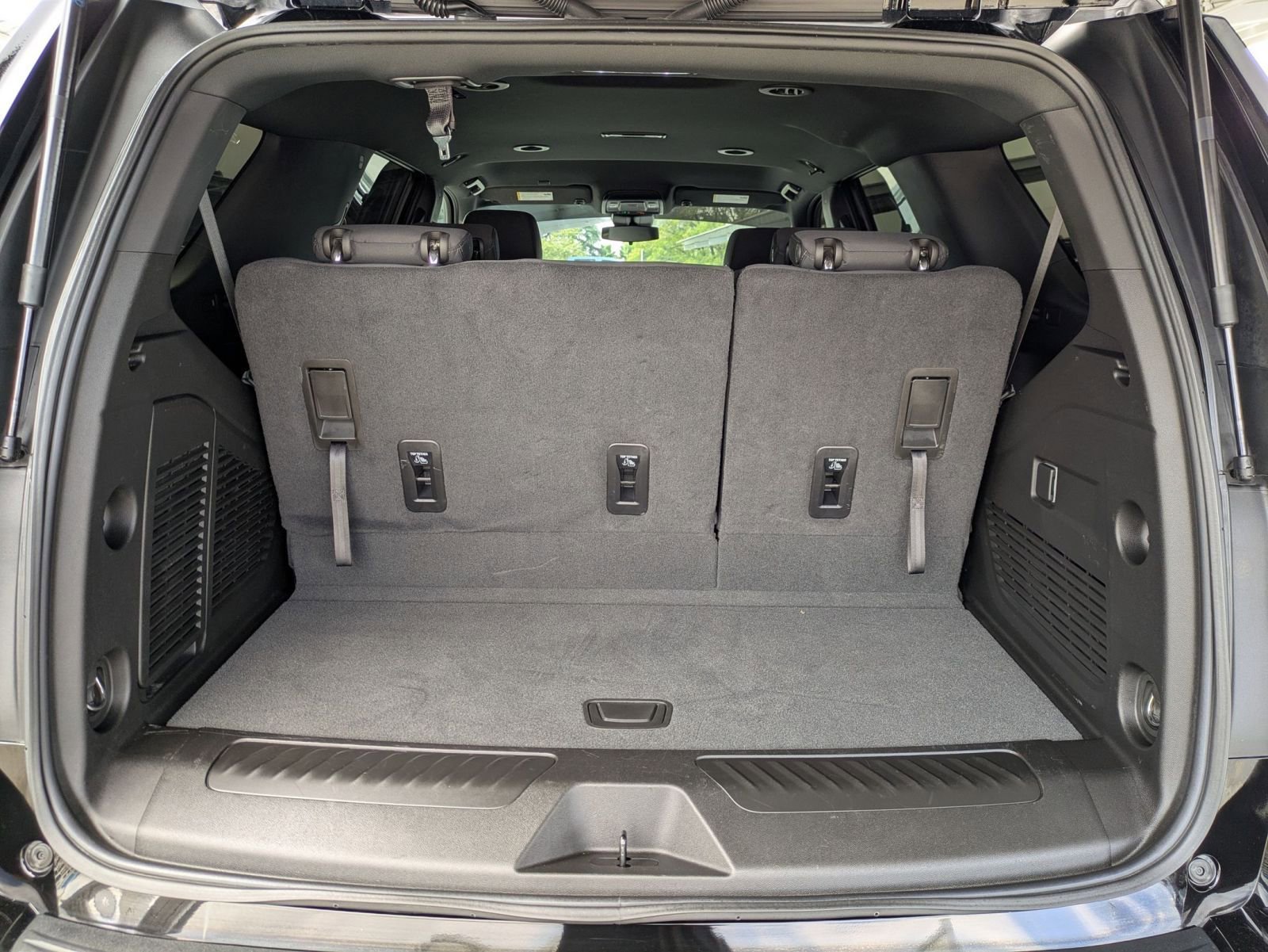 Used 2023 Chevrolet Tahoe LS RWD image 25