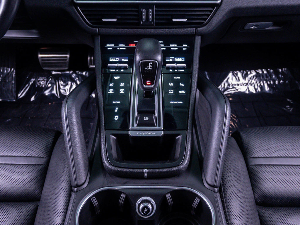 Used 2020 Porsche Cayenne S AWD/4WD image 29