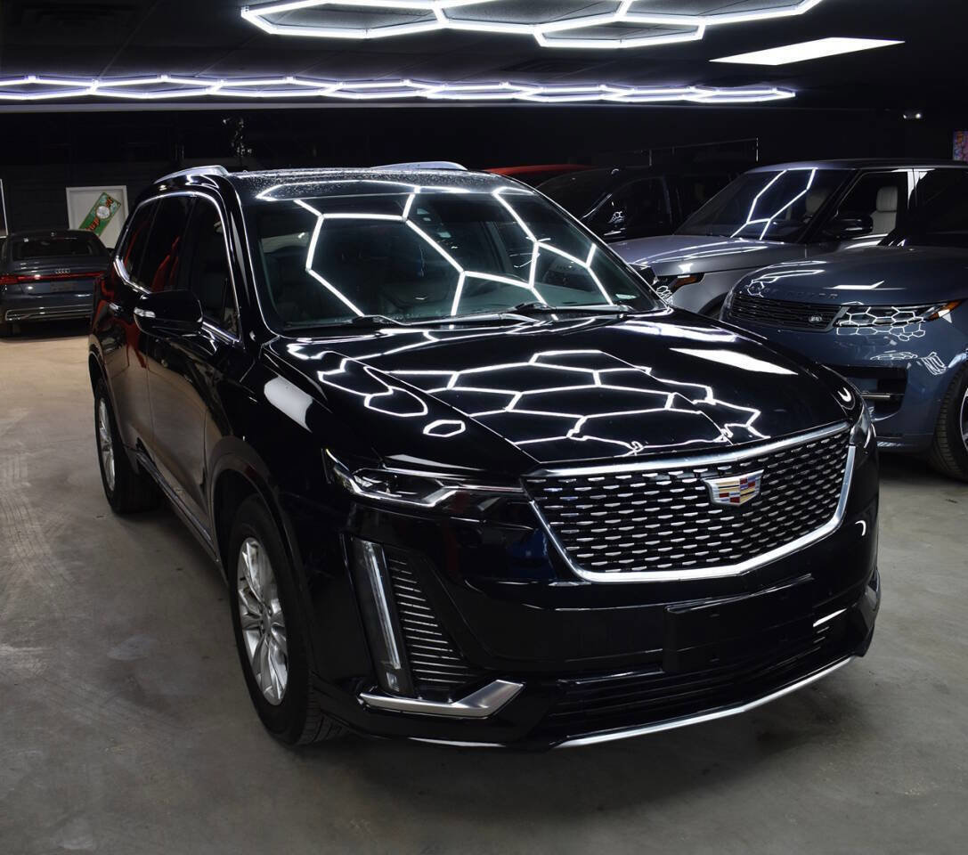 Used 2022 Cadillac XT6 Luxury FWD image 3