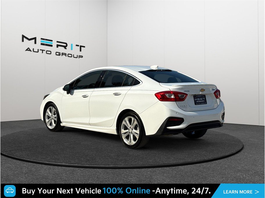 Used 2017 Chevrolet Cruze Premier FWD image 7