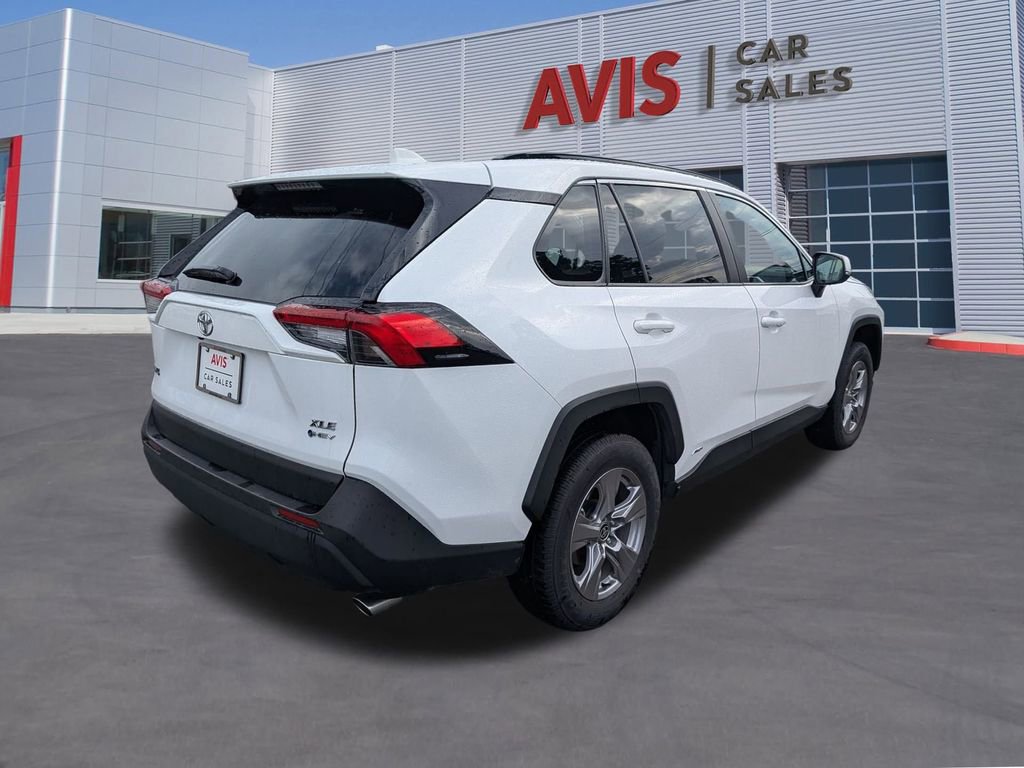 Used 2025 Toyota RAV4 XLE image 6