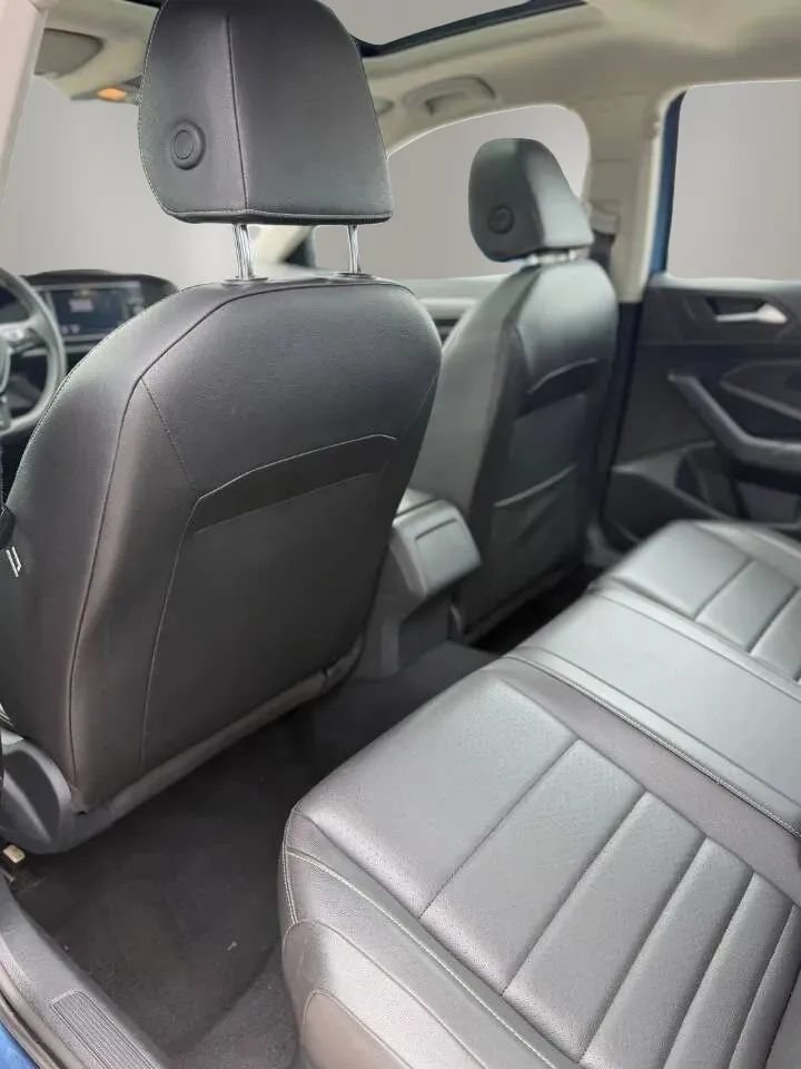 Used 2021 Volkswagen Jetta SE FWD image 17