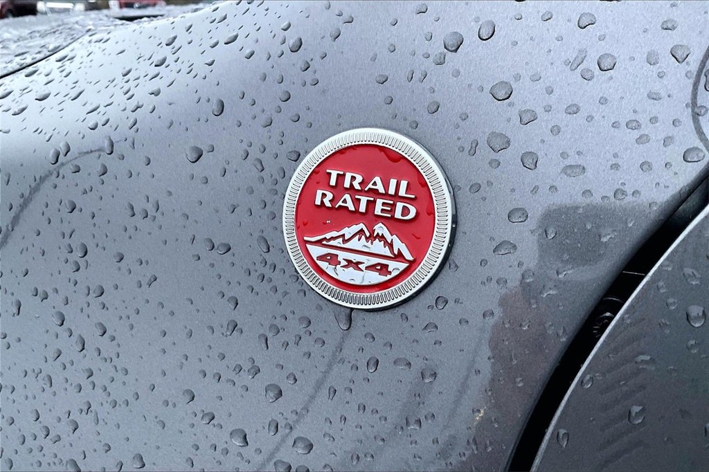 Used 2016 Jeep Renegade Trailhawk w/ Popular Equipment Group image 7