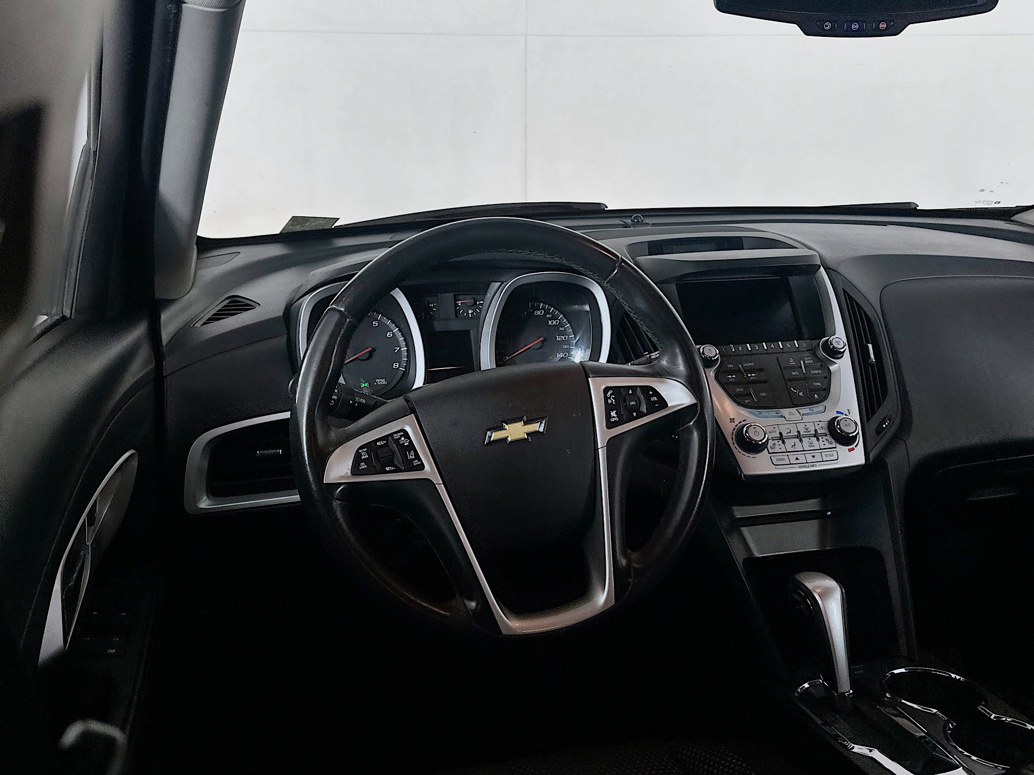 Used 2015 Chevrolet Equinox LT w/ Power Convenience Package image 16
