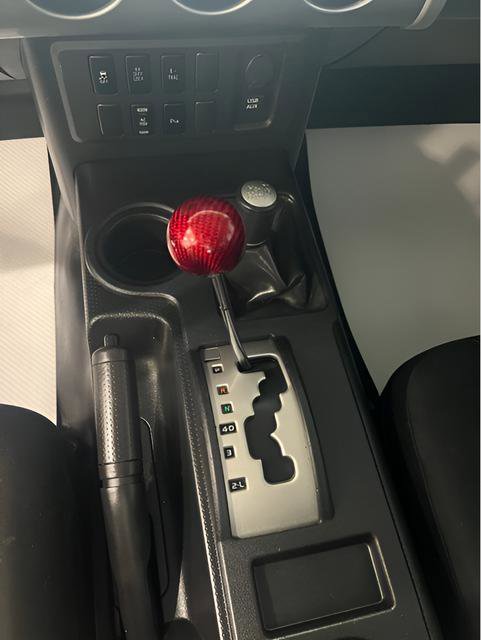 Used 2012 Toyota FJ Cruiser 4WD image 17