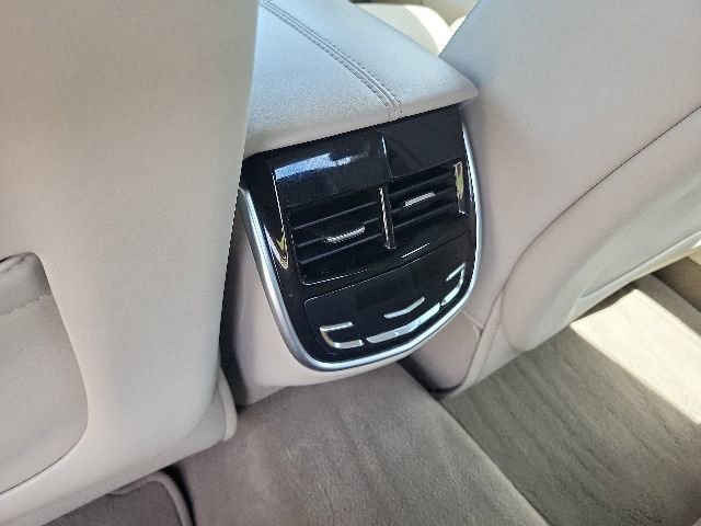 Used 2016 Cadillac XTS Premium FWD image 23