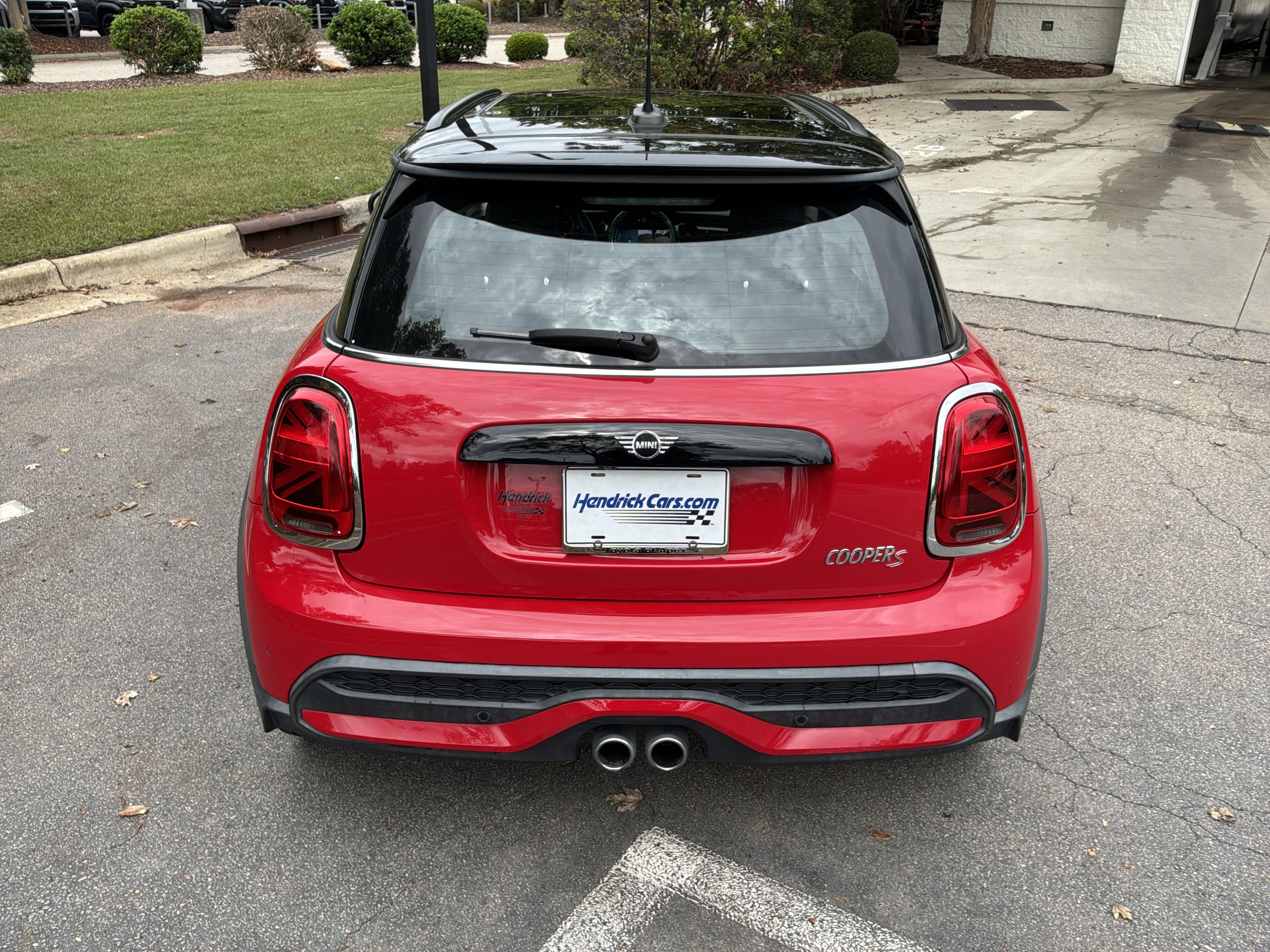 Used 2022 MINI Cooper S w/ Premium Package FWD image 9