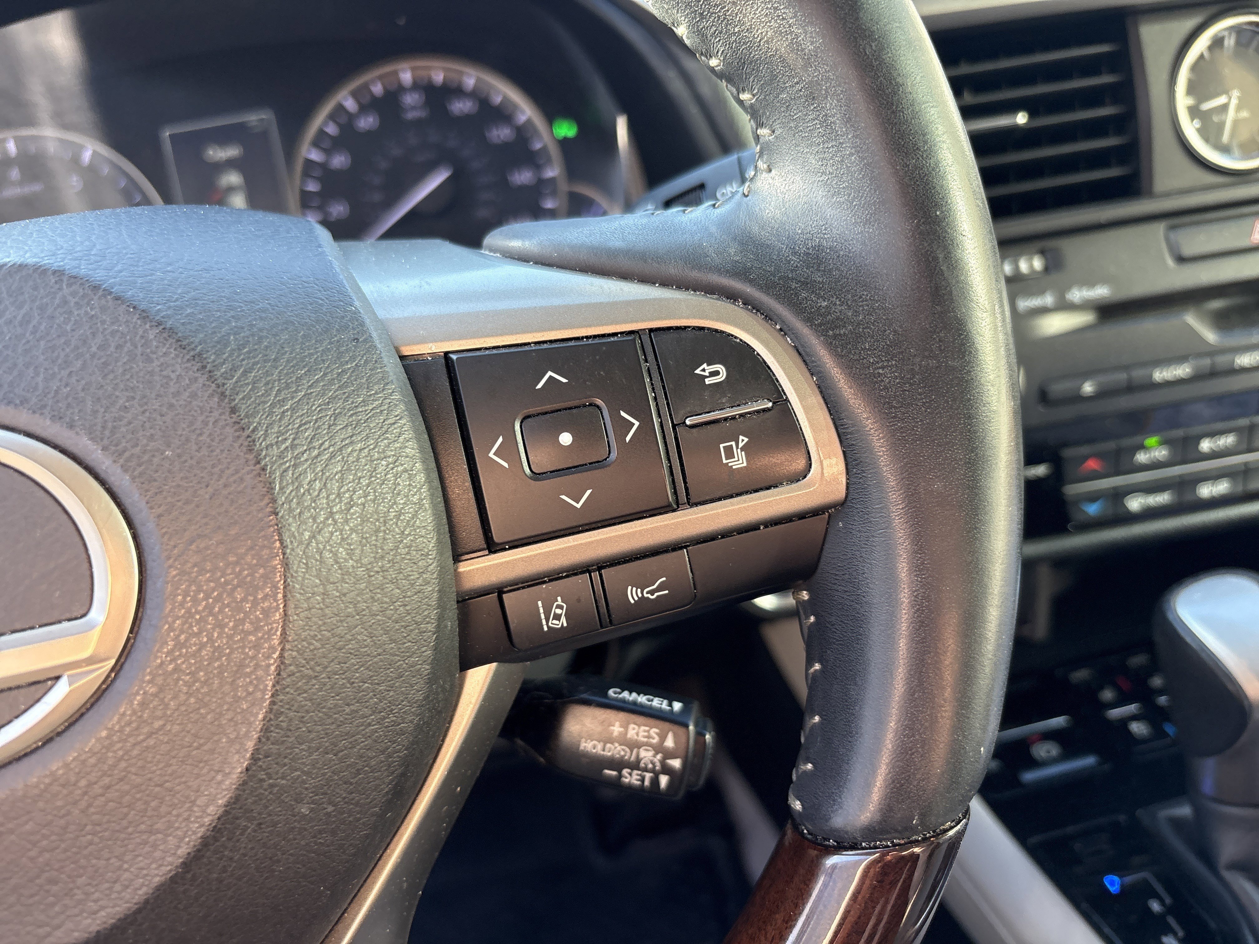 Used 2018 Lexus RX 350 AWD w/ Premium Package image 20