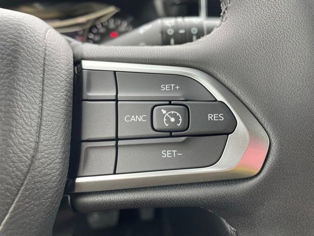 New 2026 Jeep Compass Latitude AWD/4WD image 17