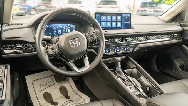 Used 2024 Honda Accord Touring image 11