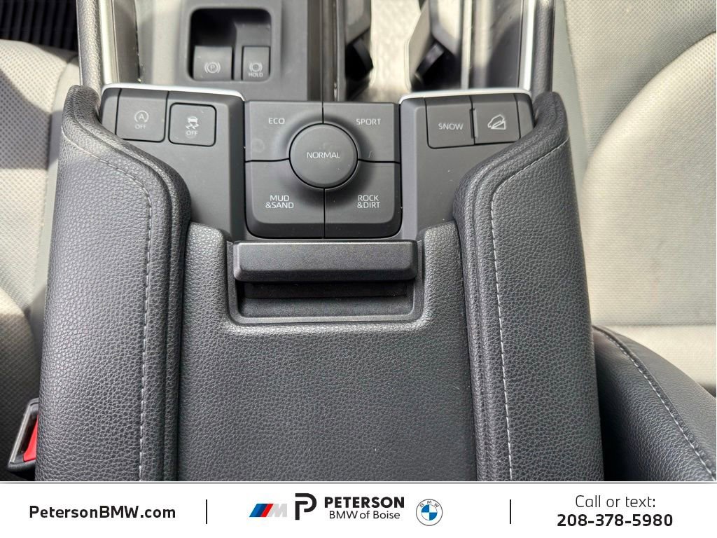 Used 2024 Toyota Grand Highlander AWD image 25