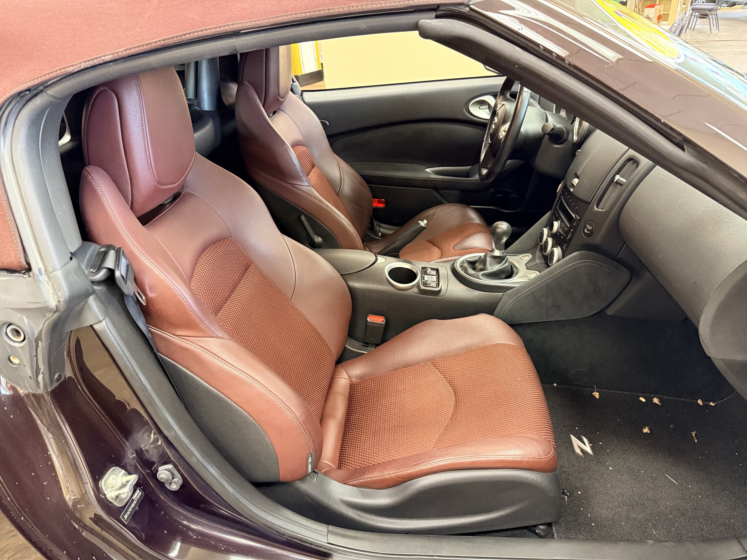 Used 2012 Nissan 370Z Touring RWD image 26