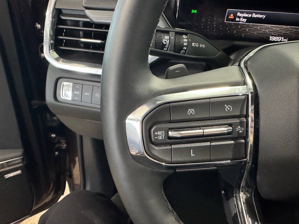 Used 2024 GMC Acadia Elevation w/ Black Edition image 24