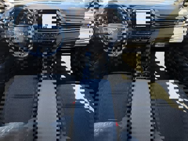 Used 2025 Toyota Camry LE image 11