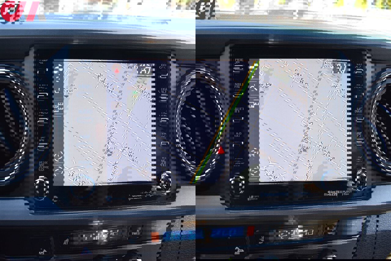 Used 2020 Toyota Tacoma TRD Off-Road w/ TRD Premium Off Road Package image 17