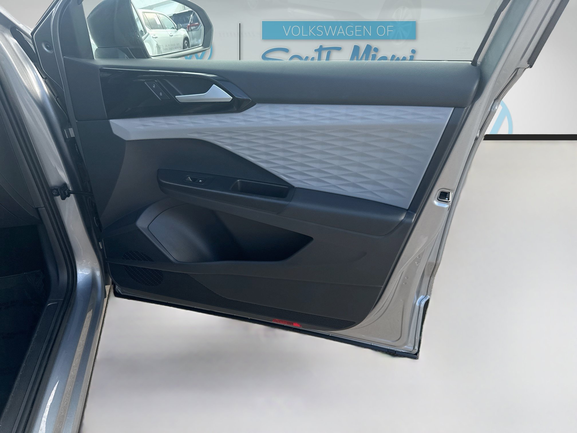 Certified 2023 Volkswagen Taos S FWD image 32