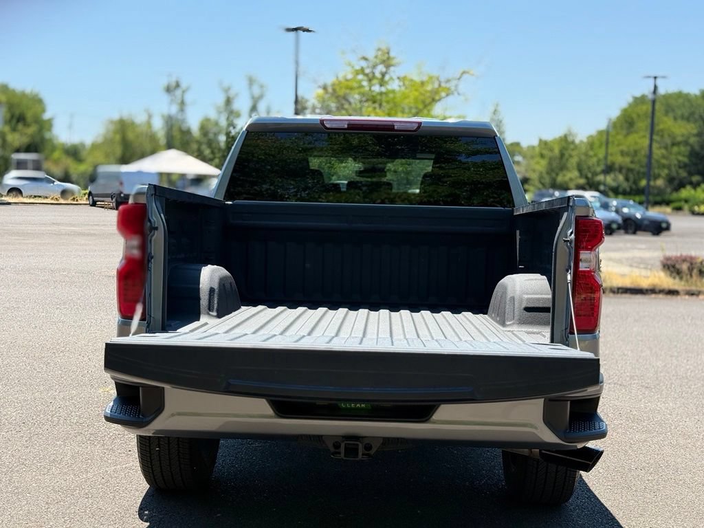 Used 2024 Chevrolet Silverado 1500 Custom w/ LPO, Dark Essentials Package AWD/4WD image 11