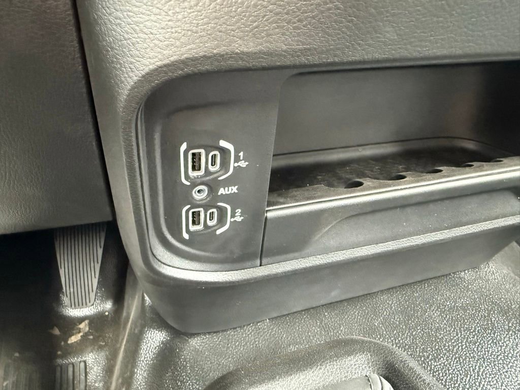 New 2024 RAM 5500 Tradesman AWD/4WD image 24
