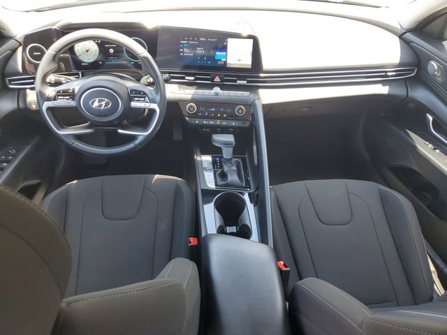 Used 2023 Hyundai Elantra SEL w/ Convenience Package FWD image 15