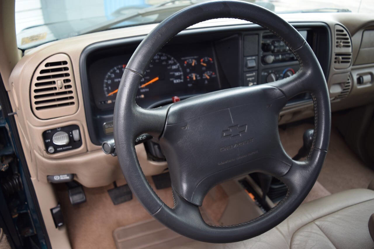 Used 1997 Chevrolet Silverado 1500 4x4 Regular Cab w/ Preferred Equipment Group 2 image 33