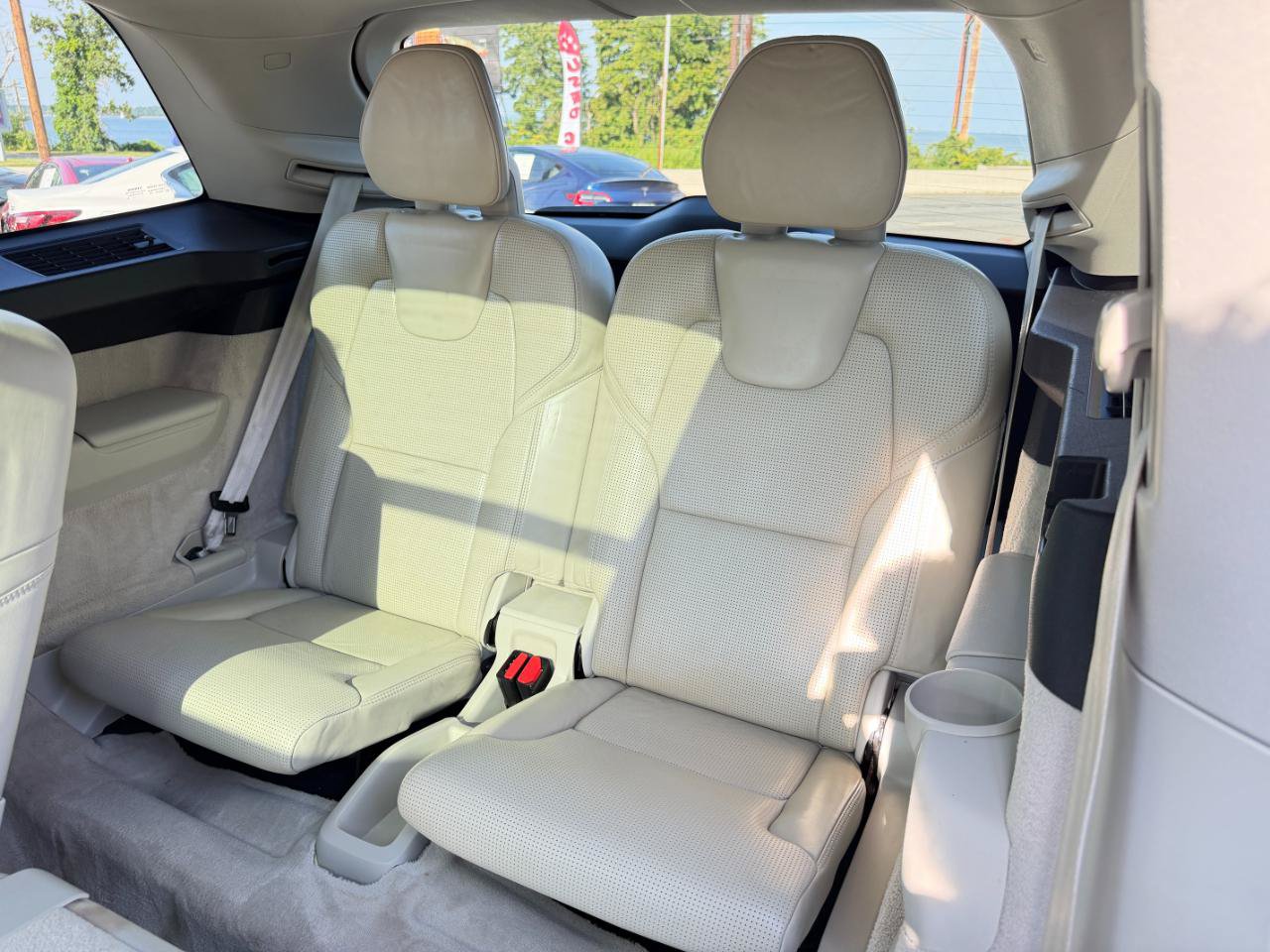 Used 2016 Volvo XC90 T6 Inscription w/ Vision Package AWD/4WD image 34