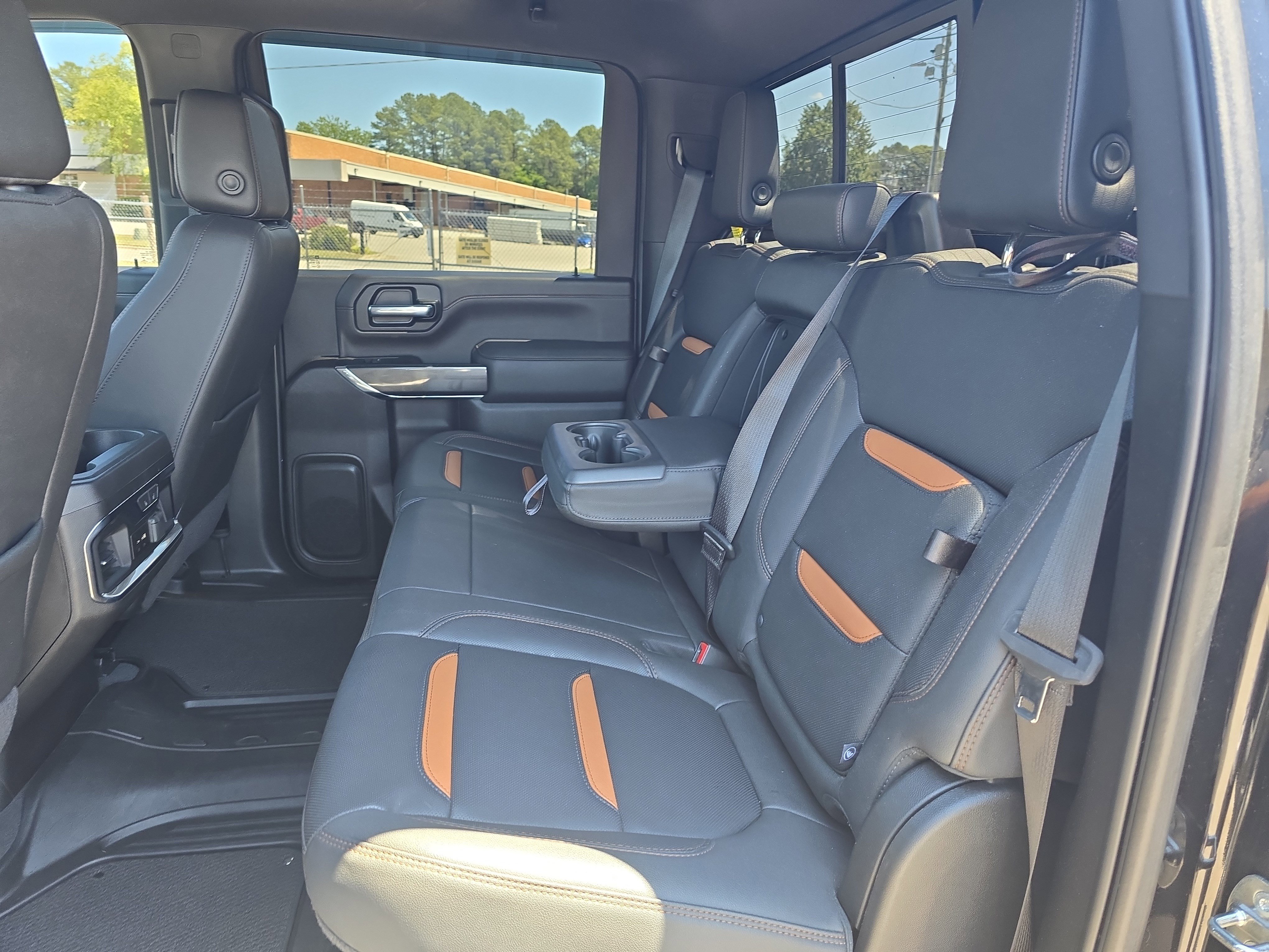 Used 2023 GMC Sierra 2500 AT4 w/ AT4 Premium Plus Package AWD/4WD image 14