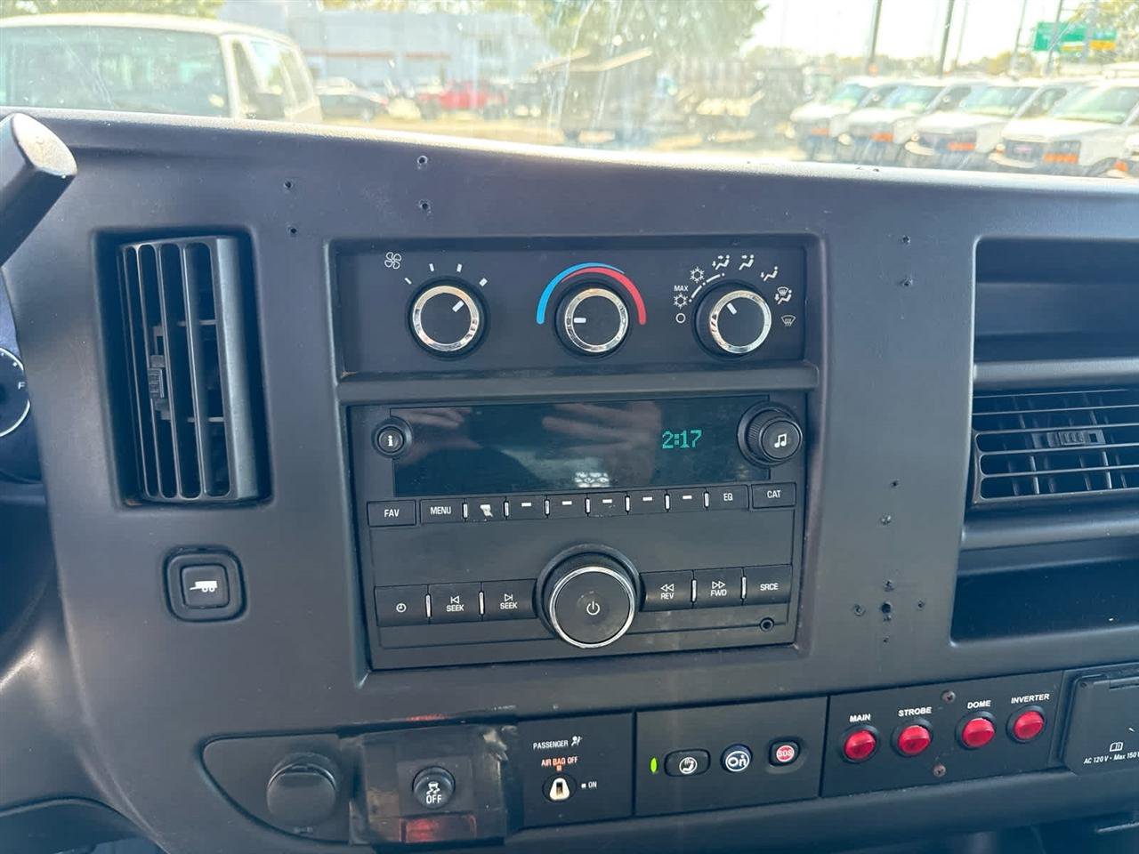 Used 2016 Chevrolet Express 2500 RWD image 14