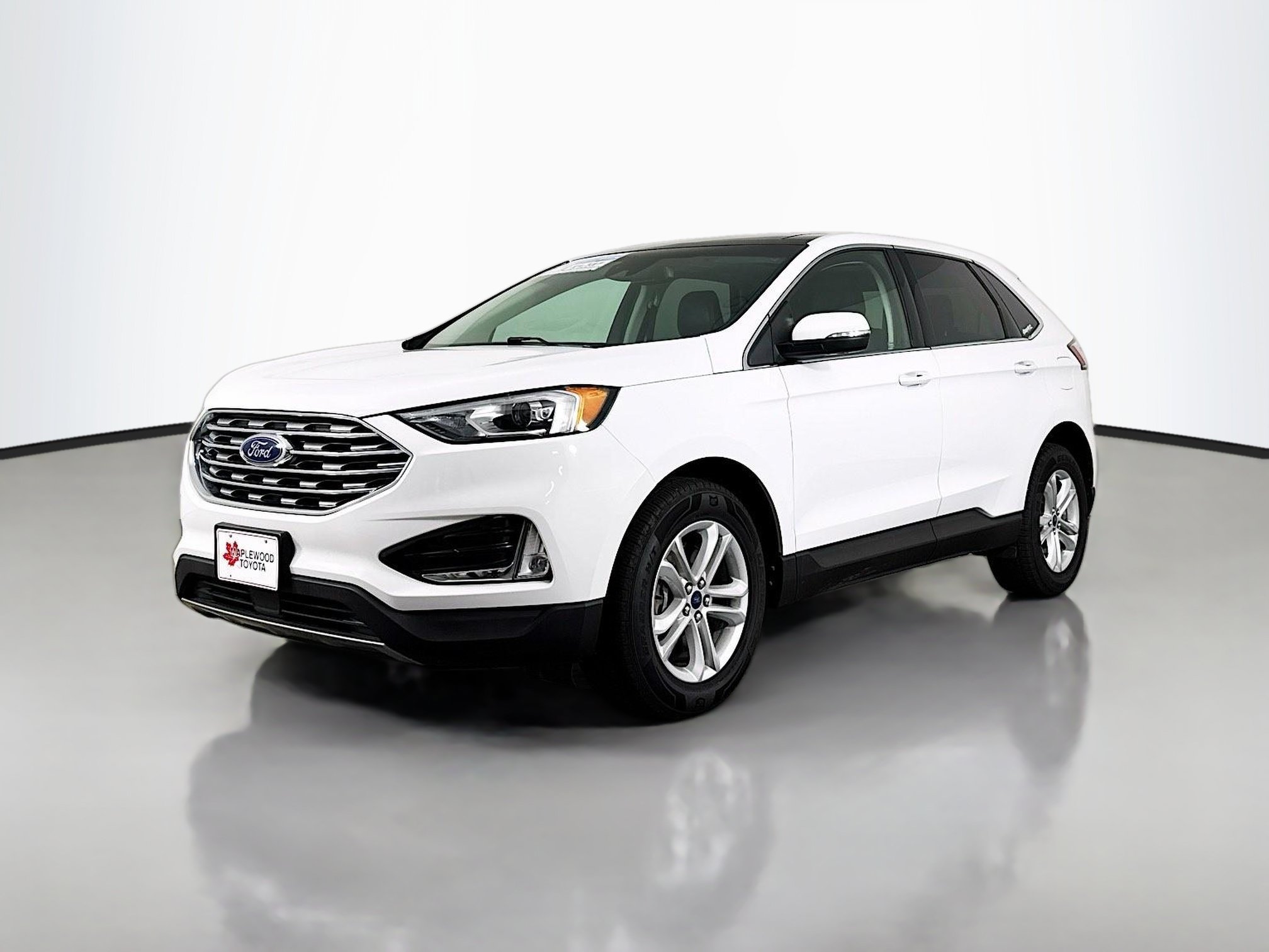 Used 2020 Ford Edge SEL w/ Cold Weather Package AWD/4WD image 3