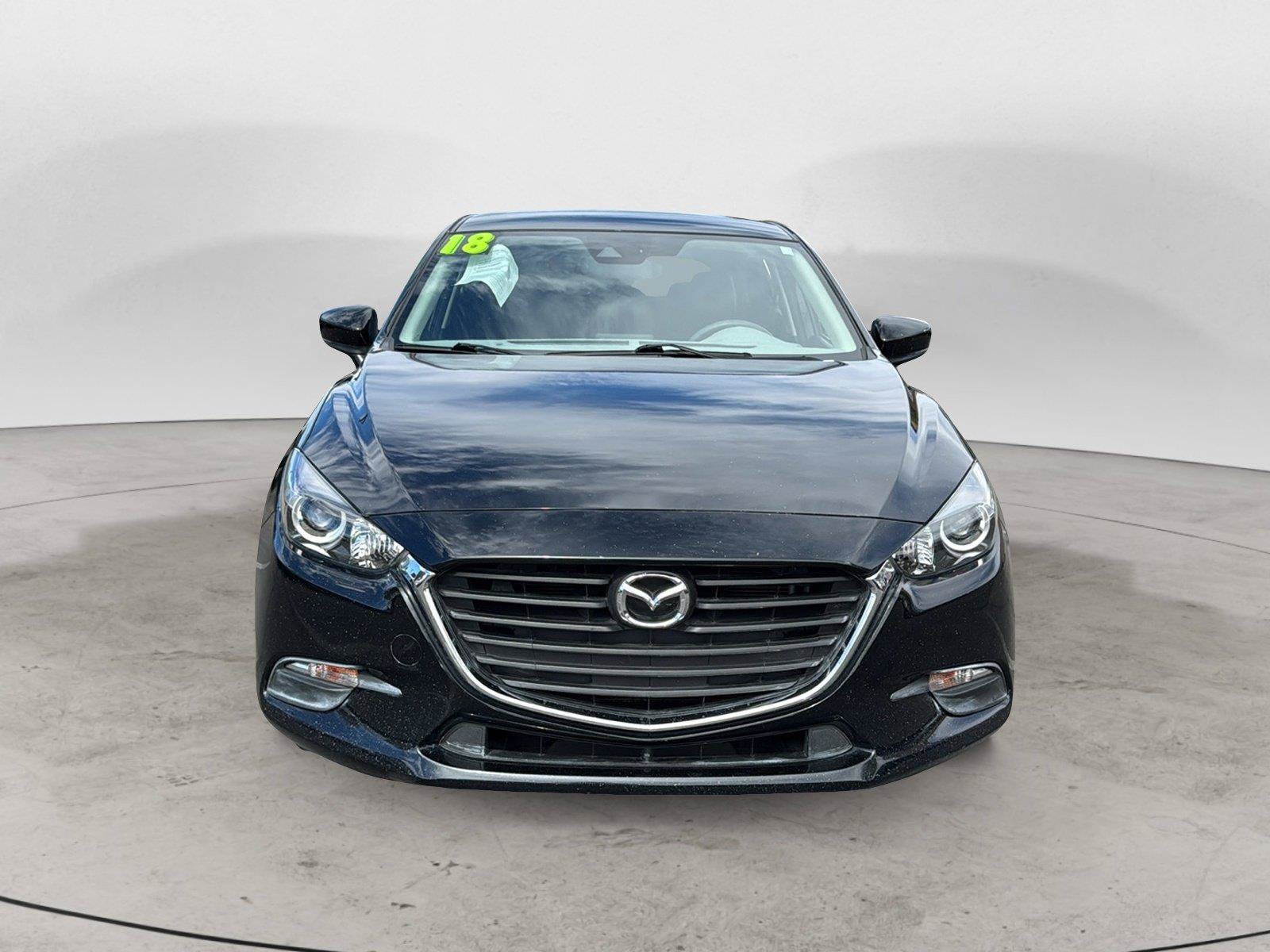 Used 2018 MAZDA MAZDA3 Touring FWD image 2