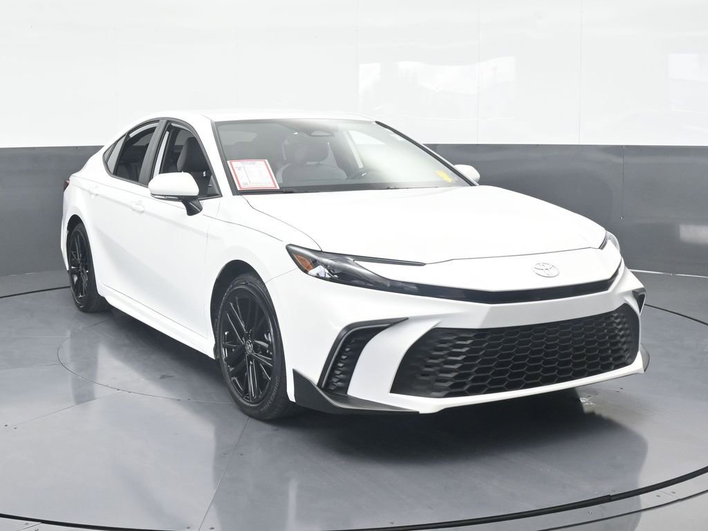 Used 2026 Toyota Camry SE w/ Convenience Package image 9