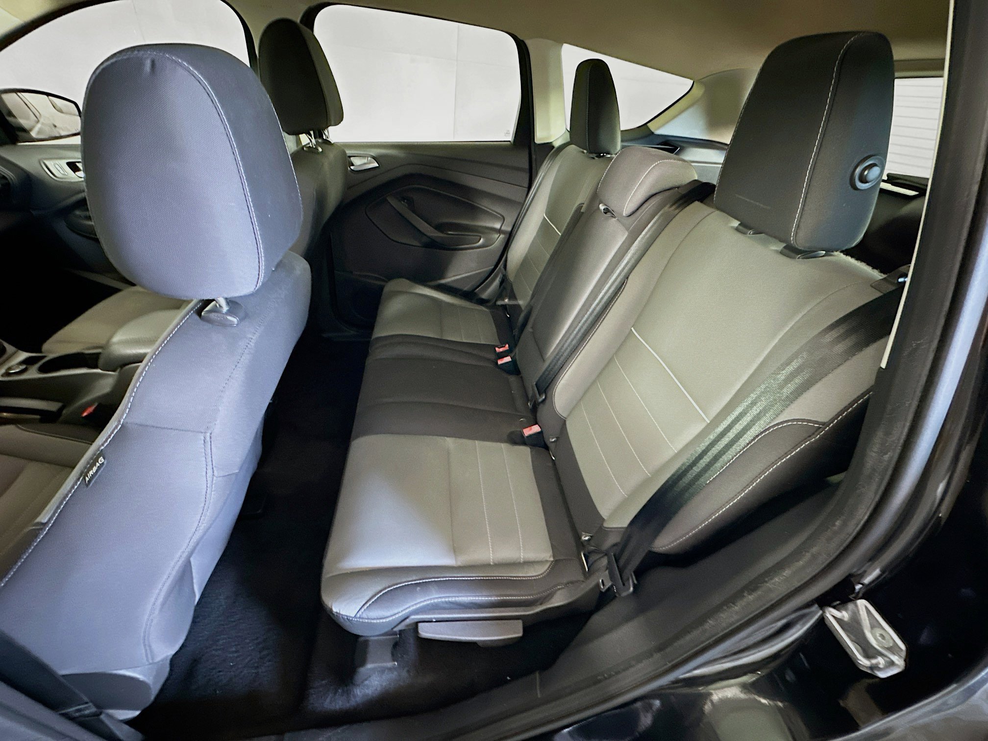 Used 2015 Ford Escape SE w/ Equipment Group 201A image 25