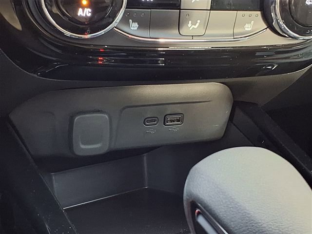 New 2026 Chevrolet Trax LT w/ LT Convenience Package FWD image 11