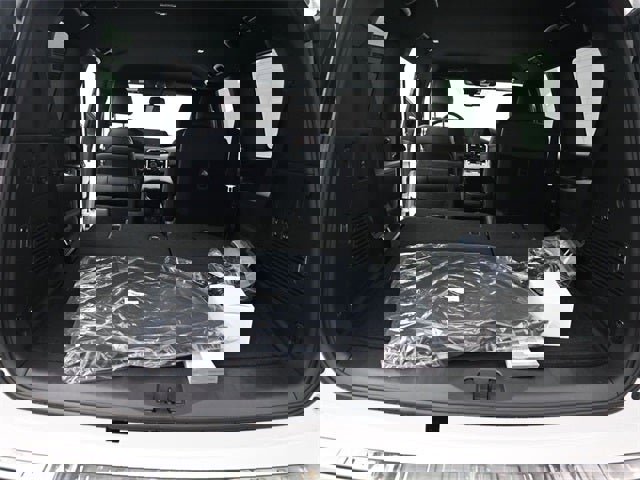 New 2026 Nissan Armada SL image 42