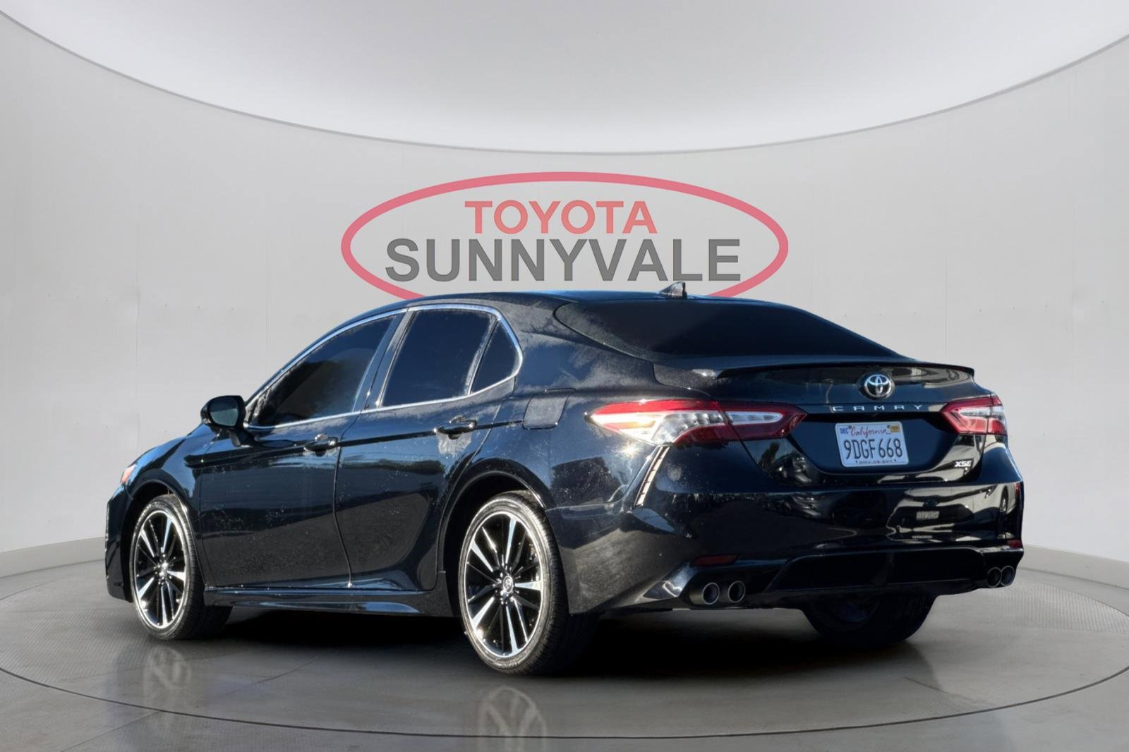Used 2020 Toyota Camry XSE image 7