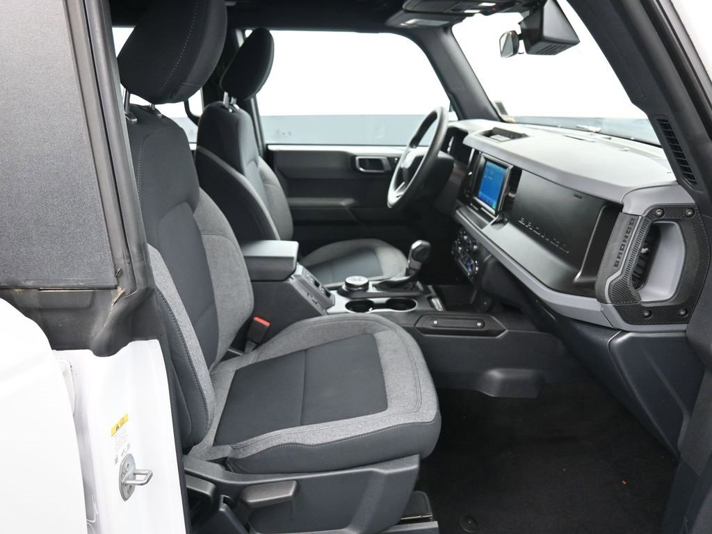 Used 2021 Ford Bronco Base image 27