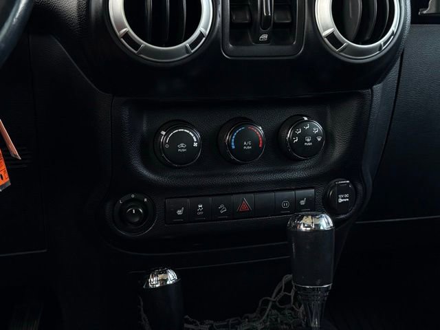 Used 2012 Jeep Wrangler Unlimited Sahara w/ Dual Top Group image 22