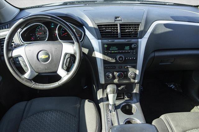 Used 2012 Chevrolet Traverse LT image 23