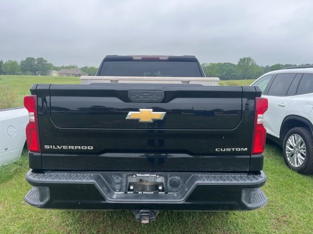 Used 2021 Chevrolet Silverado 1500 Custom RWD image 9