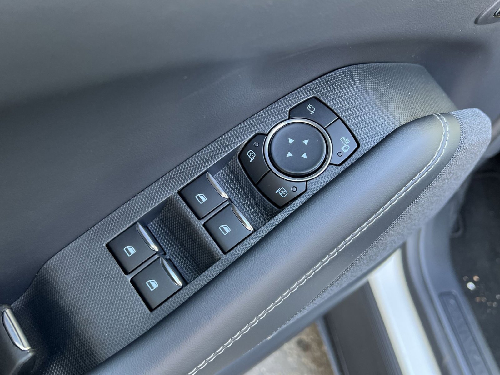 New 2025 Ford Mustang Mach-E Premium image 15